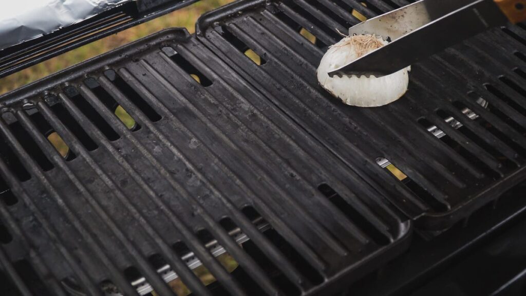 grill-cleaning