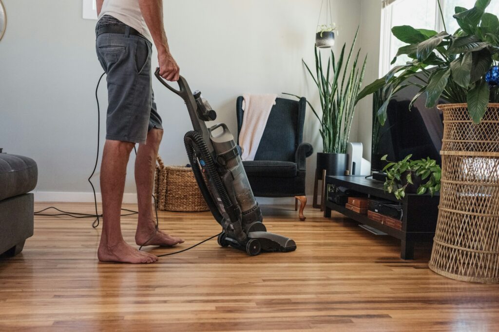 cleaning hacks for small spaces